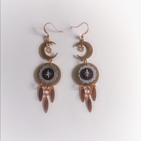 Handmade Moon and Star Catcher Earrings - Picture 3 of 6